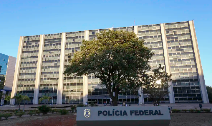 Polícia Federal faz operação para conter lavagem de dinheiro do PCC