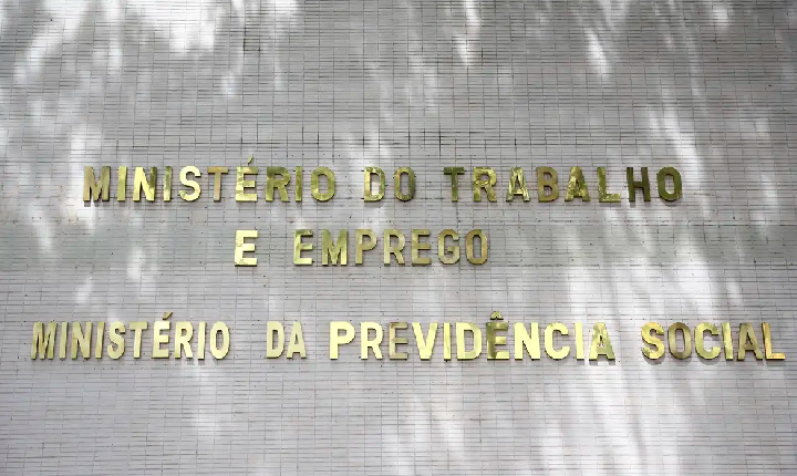 Prazo para contestar descontos indevidos do INSS ​termina dia 14
