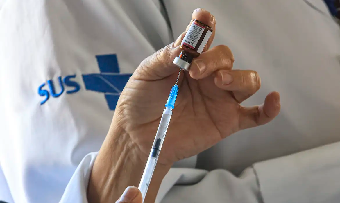 Anvisa amplia indicação de vacina contra meningite